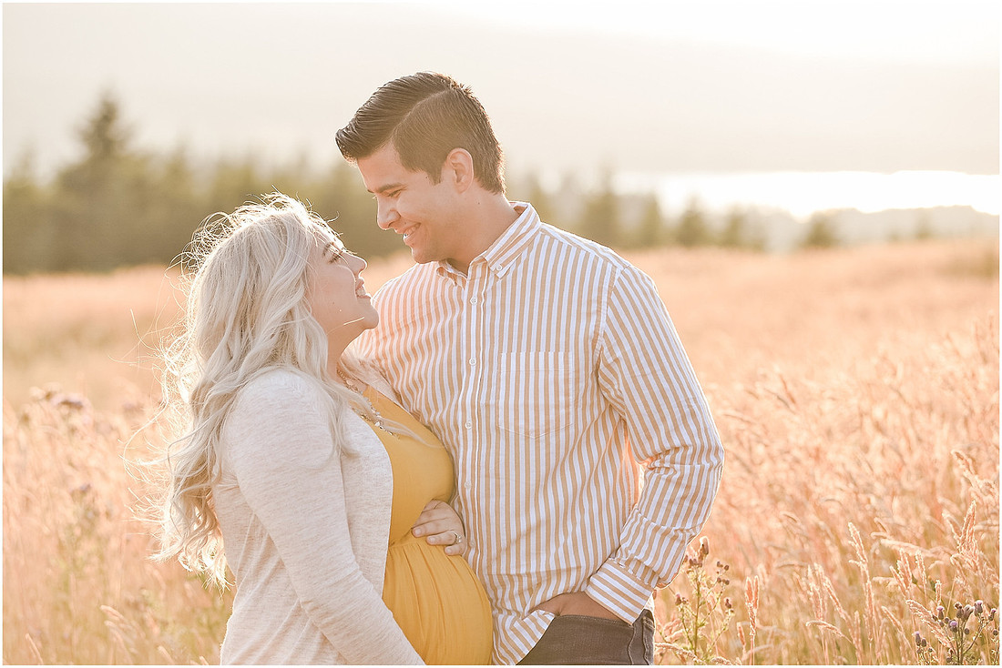"maternity pictures", "woodland Wa photographer", "Yellow maternity dress", "summer maternity pictures"