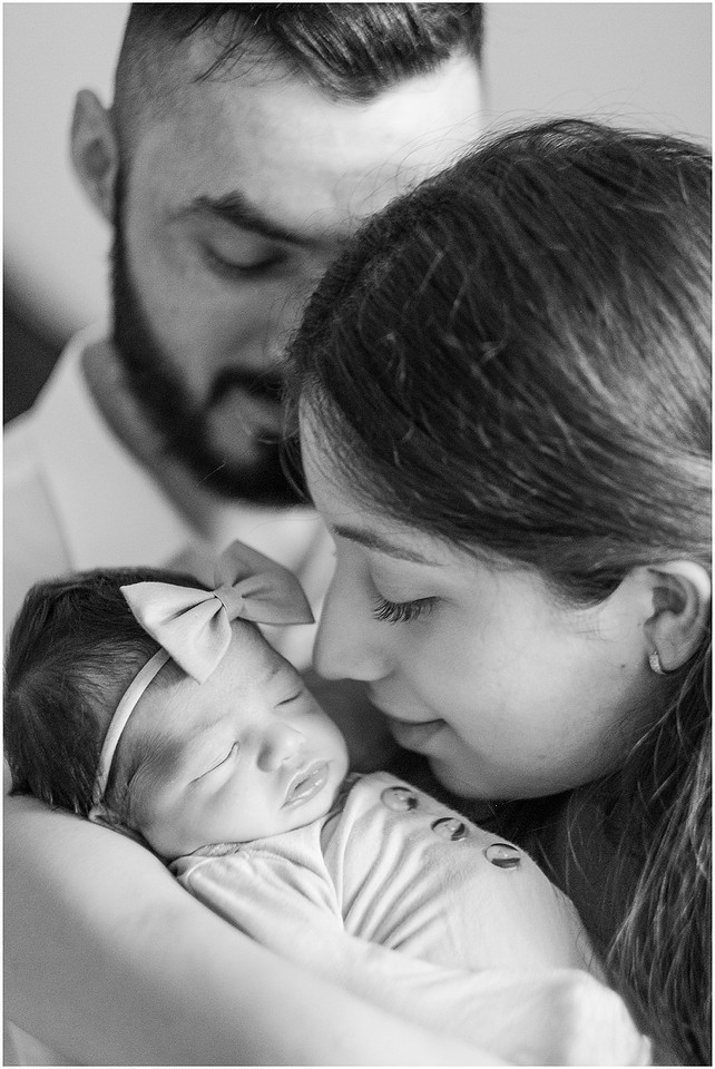 "newborn pictures", "lifestyle newborn", "newborn girl pictures",