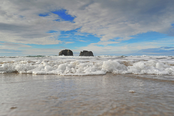 Twin Rocks, Oregon