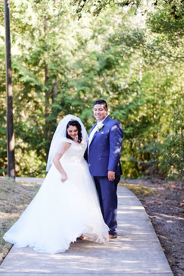 couple, outdoor wedding photos
