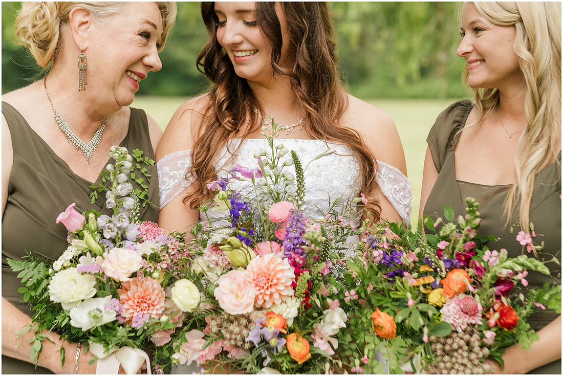 "Battleground Wa wedding", "Battleground wedding photographer", "Lewisville Park wedding", "Wildflower decor wedding", "Amanda and Bryan Photography", "Southwest Washington Wedding photographer"